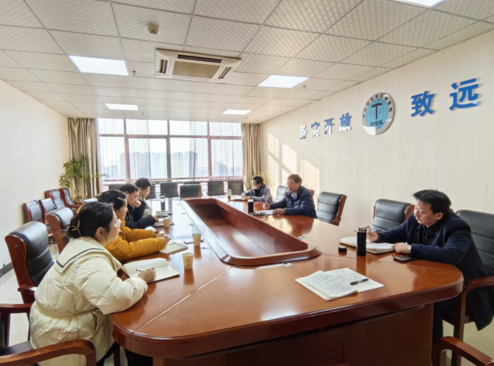 汪双林调研指导科技中心工作